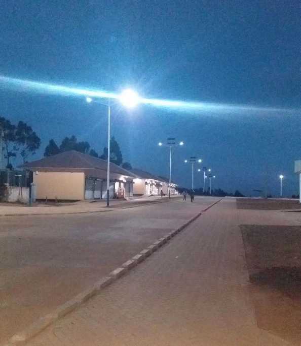 湛河区非洲科特迪瓦太阳能路灯工程